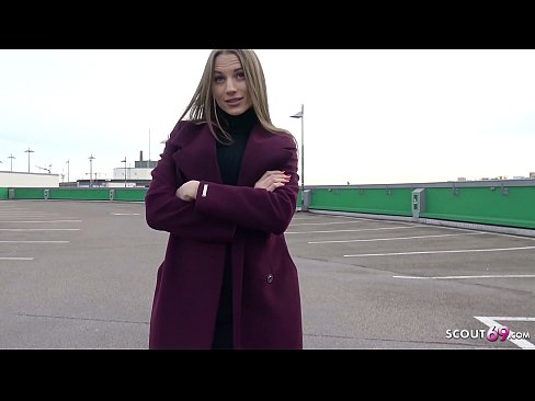 ❤️ GERMANA SCOUT ESTAS REVĜO tuŝanta ŜTALON, PARKOJN TELTALALE KAJ SEXYA POR MONO ️ Malĉasuloj ĉe ni ❌
