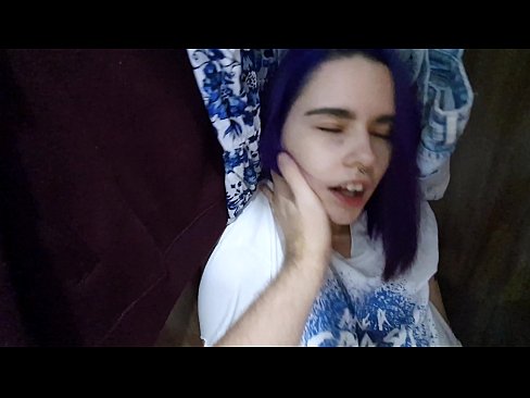 ❤️ Trovis mian fratinon en la ŝranko kaj helpis ŝin kumi ️ Malĉasuloj ĉe ni ❌